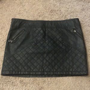 leather skirt